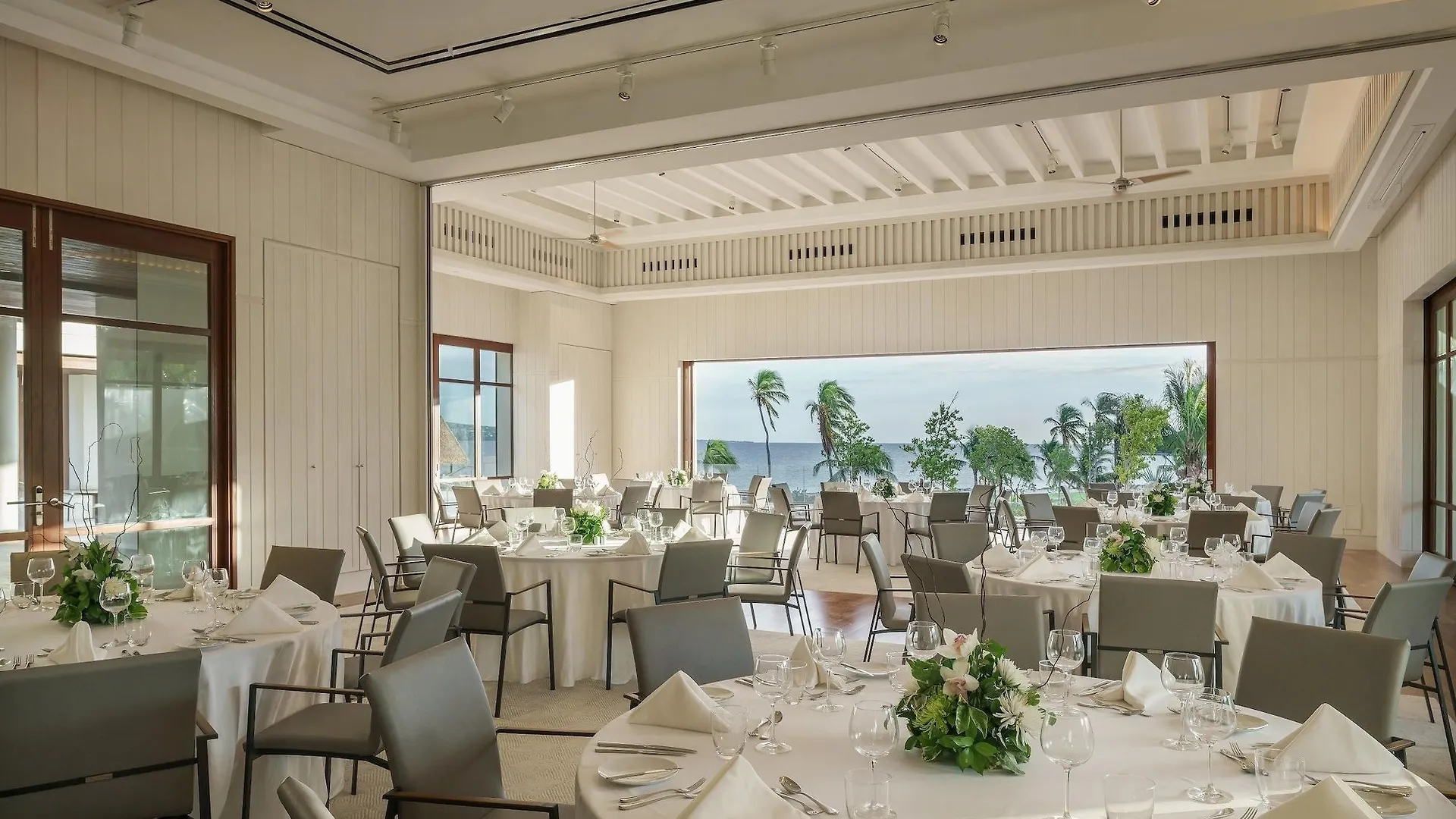 ***** Resort Park Hyatt St. Kitts Hotel Christophe Harbour Saint Kitts and Nevis